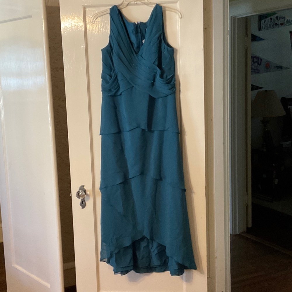 Elegant Teal Formal Layered Dress